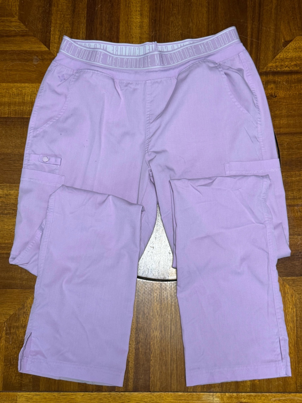 Med Couture women’s scrub Pants in lilac. Size medium tall